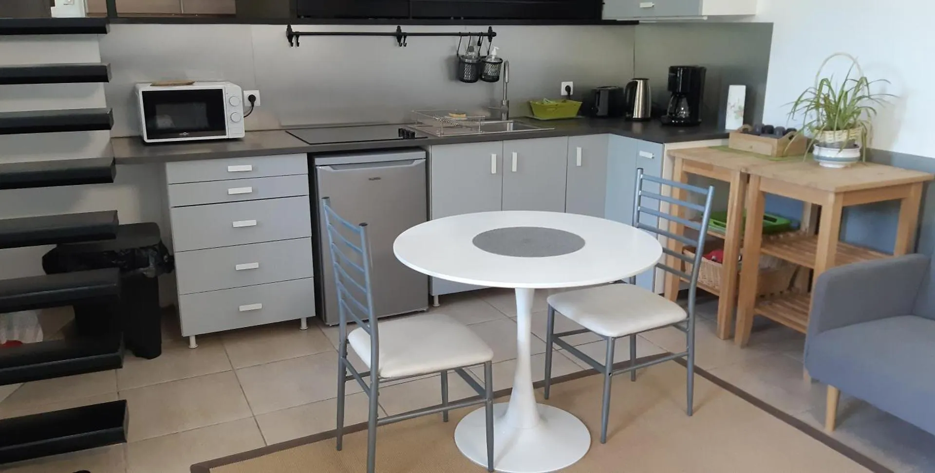 Appartement Petit Loft Face Riviere à Collobrières