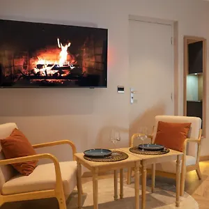 De Luxe Jacuzzi Balneo,king Size Bed Appartement