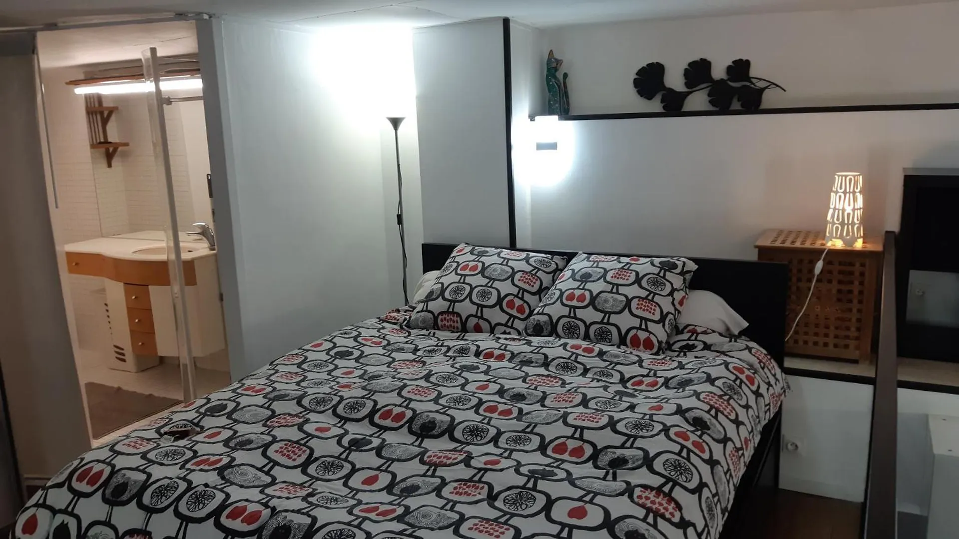 Petit Loft Face Riviere Apartment Collobrieres 0*,  France